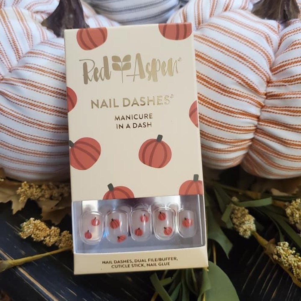 Liz’s Pumpkin Patch Nail Dash